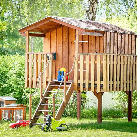 Apartament Schloss Gross Luesewitz Sanitz