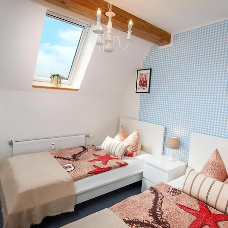 Apartament Schloss Gross Luesewitz Sanitz